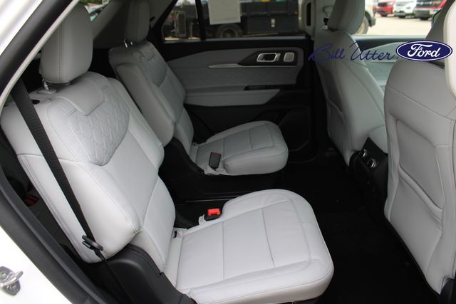 2025 Ford Explorer Platinum photo 7