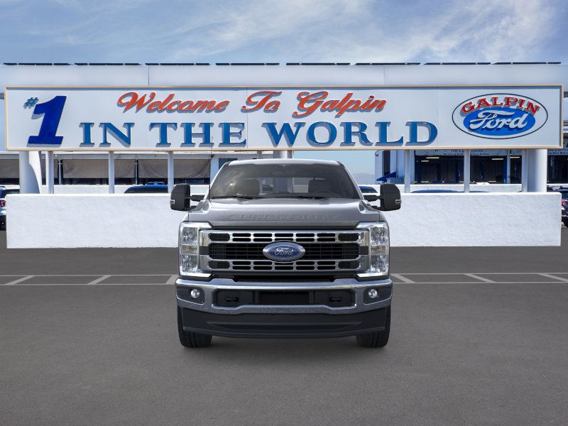 2026 Ford F-250 XLT photo 9
