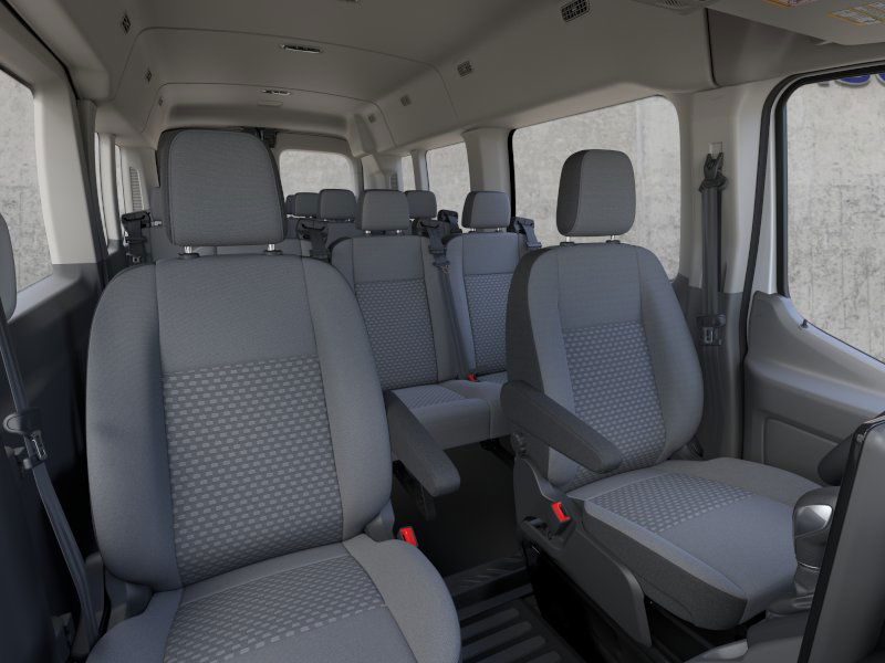 2025 Ford Transit Passenger XLT photo 4