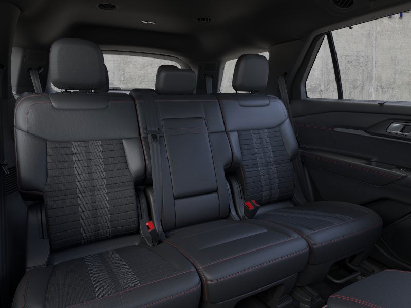 2025 Ford Explorer ST-Line photo 2