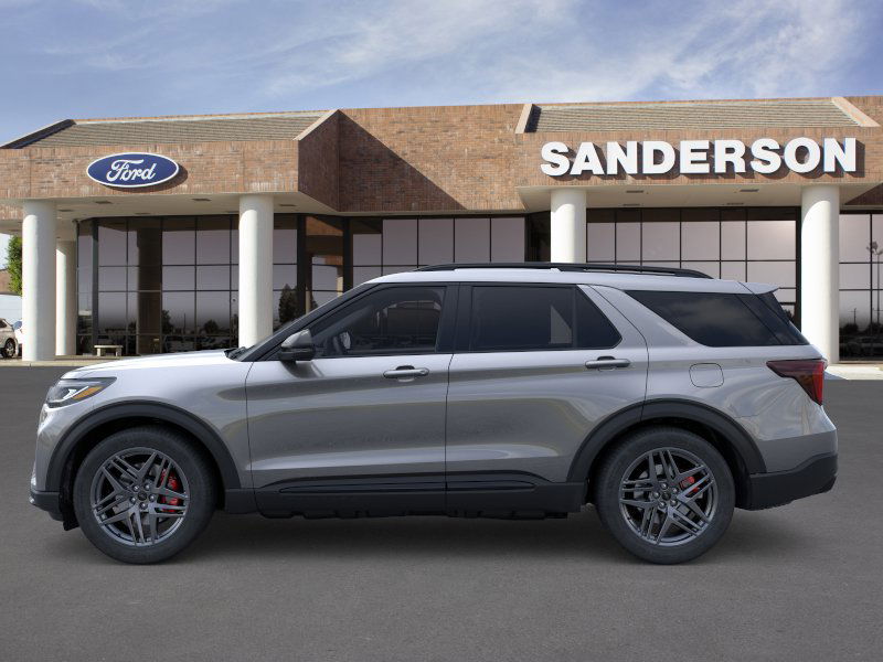 2025 Ford Explorer ST photo 4