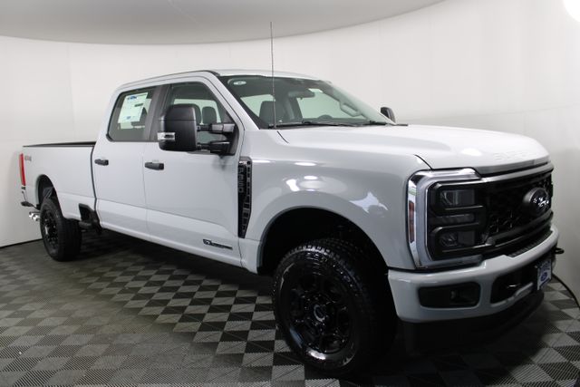 2026 Ford F-350 XL photo 2