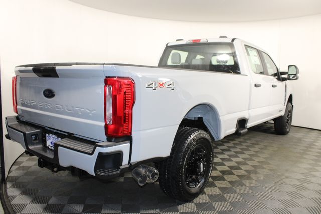2026 Ford F-350 XL photo 3