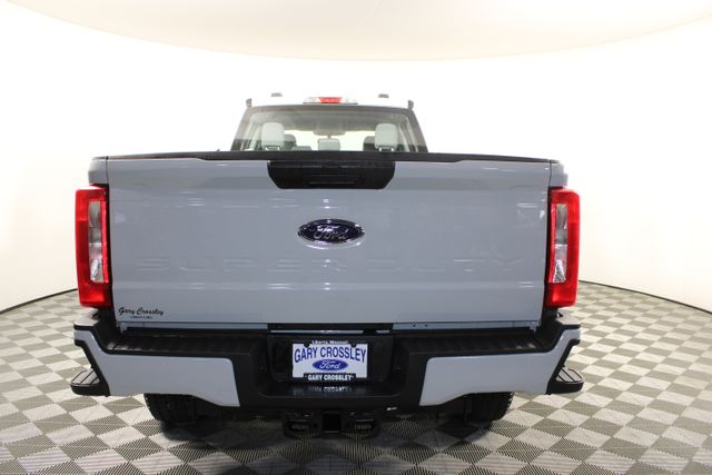 2026 Ford F-350 XL photo 4