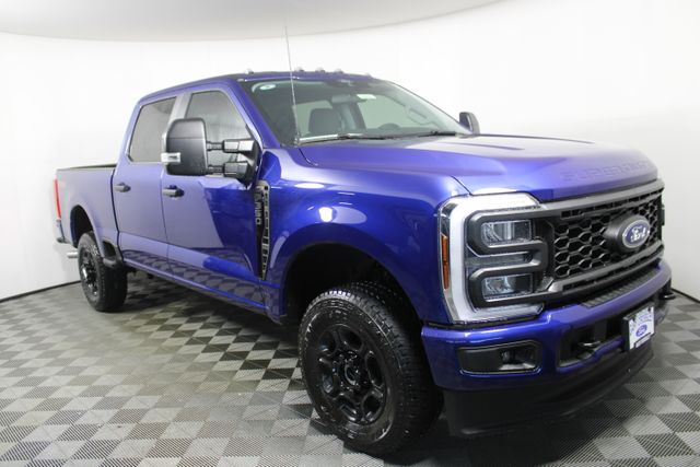 2026 Ford F-350 XL photo 2