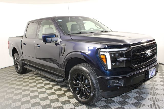 2025 Ford F-150 Lariat photo 2