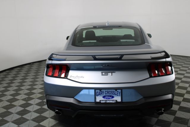2025 Ford Mustang GT photo 4