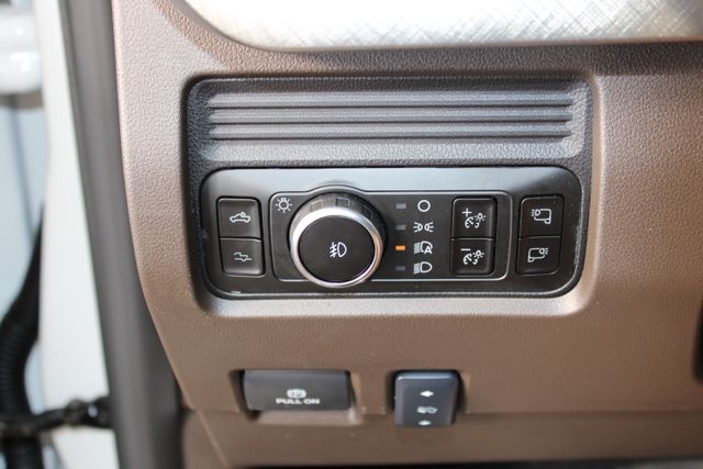 2025 Ford F-250 King Ranch photo 14