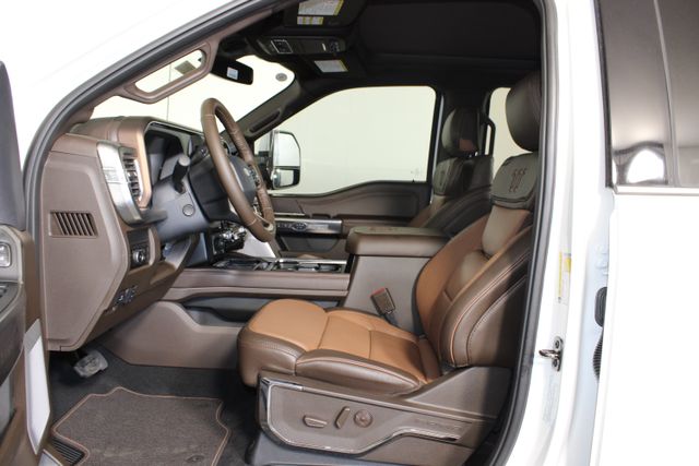 2025 Ford F-250 King Ranch photo 15
