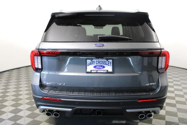 2025 Ford Explorer Platinum photo 4