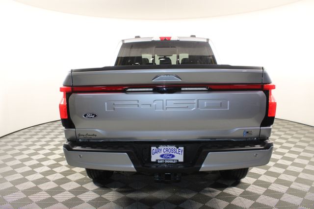 2025 Ford F-150 Lightning Lariat photo 4