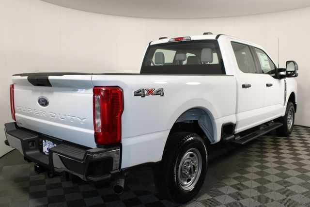 2025 Ford F-250 XL photo 2