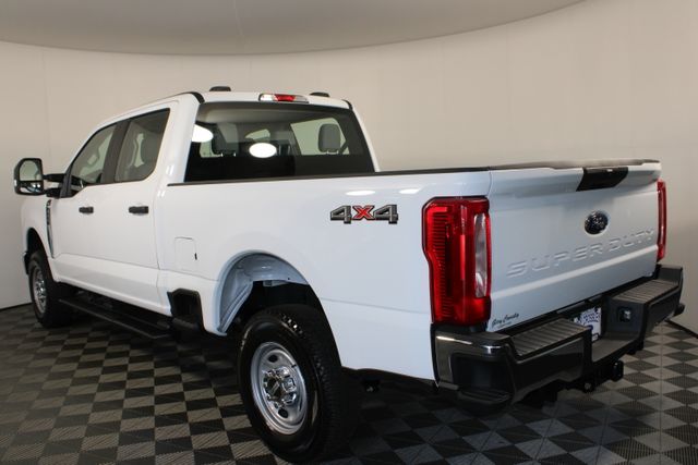 2025 Ford F-250 XL photo 4