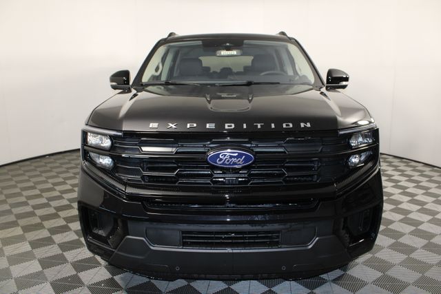 2025 Ford Expedition photo 4