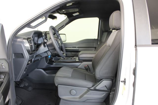 2025 Ford F-150 STX photo 13
