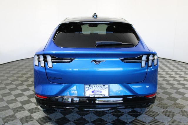 2025 Ford Mustang Mach-E Premium photo 4
