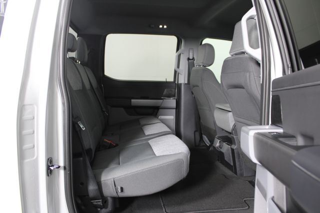 2025 Ford F-250 XLT photo 18
