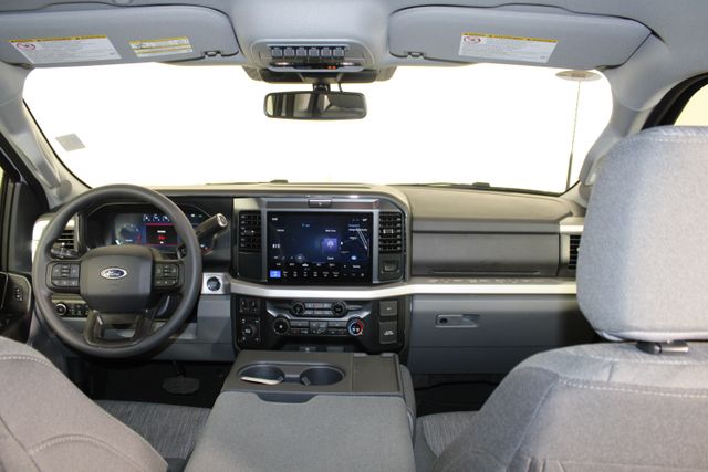 2025 Ford F-250 XLT photo 19