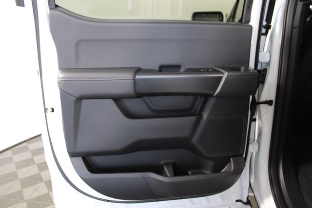2025 Ford F-150 STX photo 17