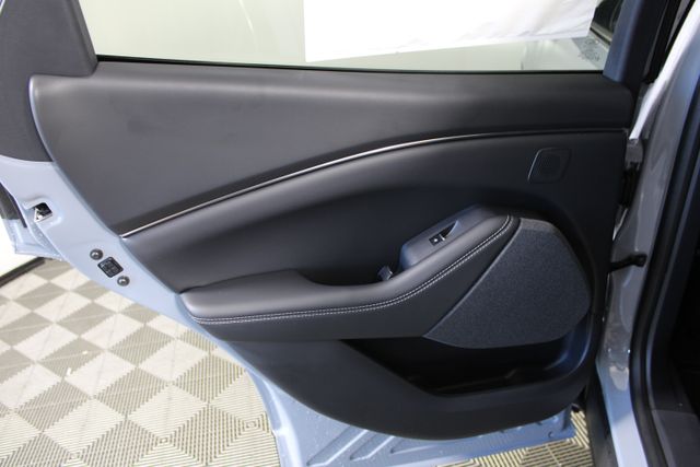 2025 Ford Mustang Mach-E Premium photo 15