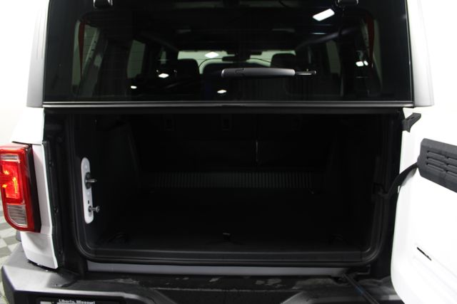 2025 Ford Bronco Base photo 18