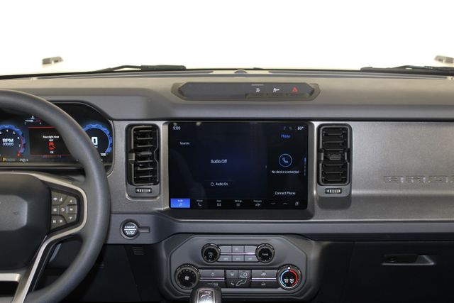 2025 Ford Bronco Base photo 21