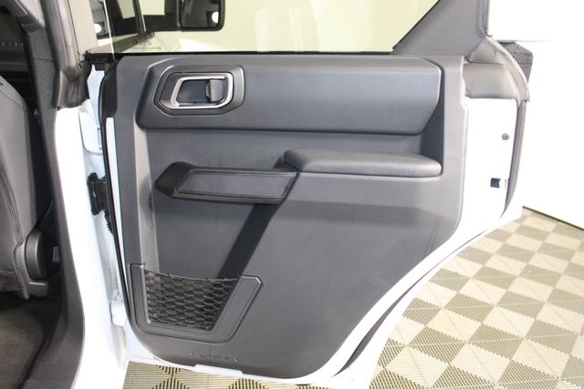 2025 Ford Bronco Base photo 22