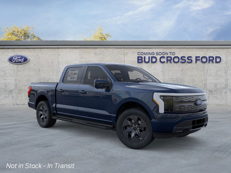 2025 Ford F-150 Lightning Lariat photo 6
