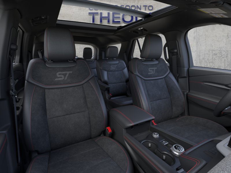 2025 Ford Explorer ST photo 9