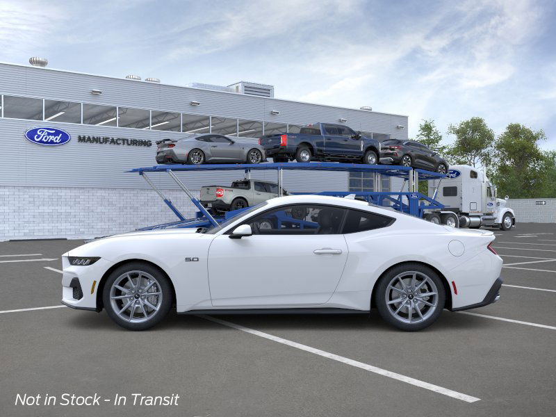 2025 Ford Mustang GT photo 3