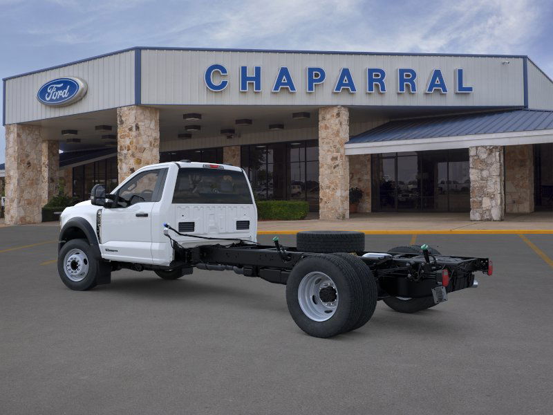 2025 Ford F-600 photo 4