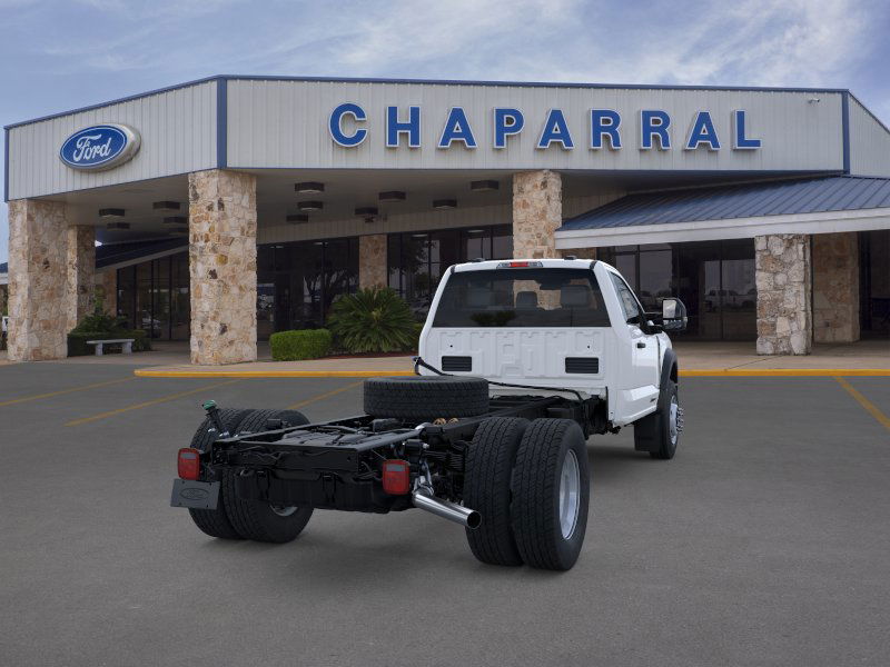 2025 Ford F-600 photo 8