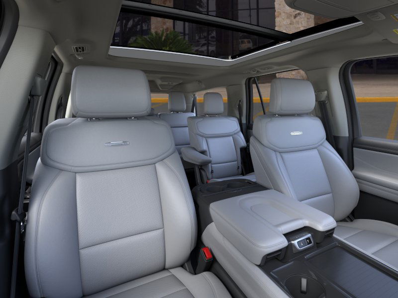 2025 Ford Expedition MAX Platinum photo 9