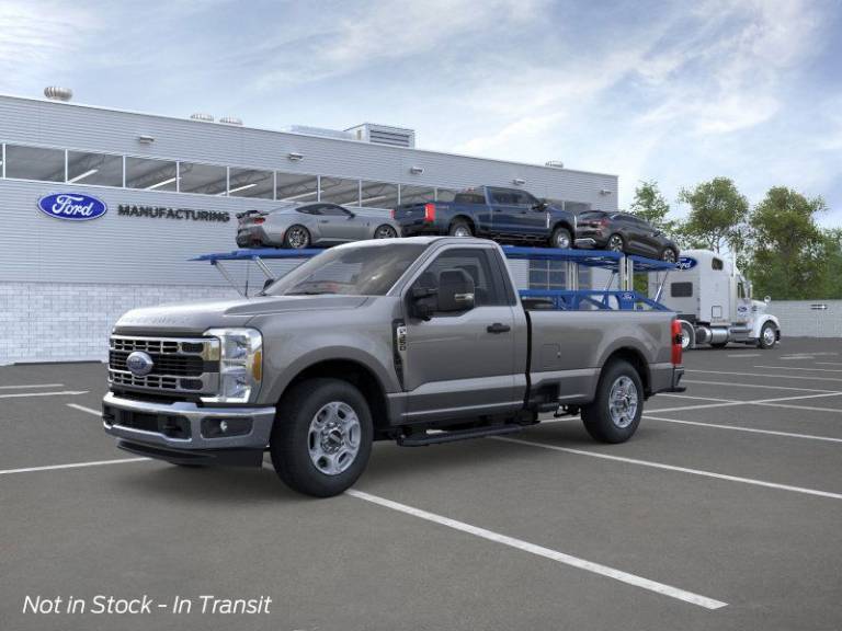 2026 Ford Super Duty F-350® XLT