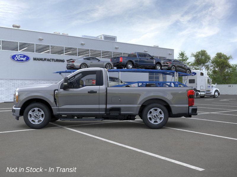2026 Ford F-350 photo 3
