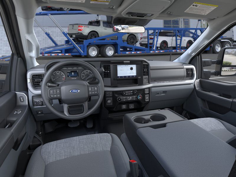 2026 Ford F-350 photo 9