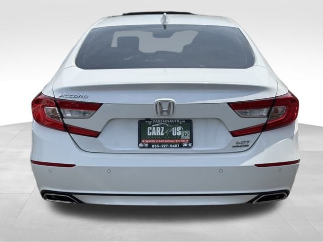 2018 Honda Accord Touring 2.0T photo 6