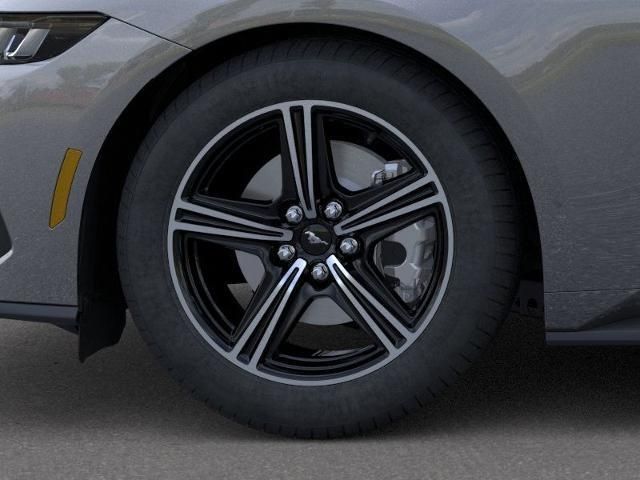 2025 Ford Mustang photo 18