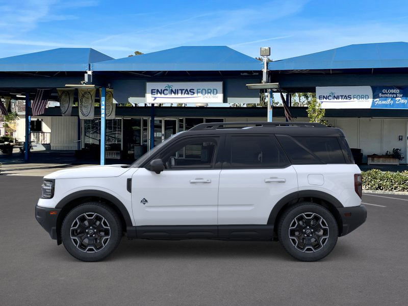 2025 Ford Bronco Sport Outer Banks photo 2