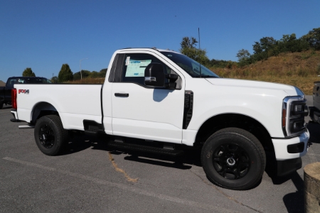 2026 Ford Super Duty F-350 SRW XL