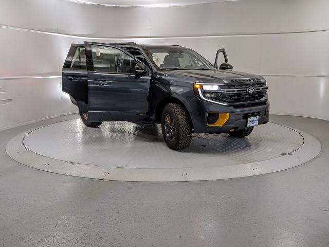 2025 Ford Expedition photo 5