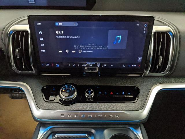 2025 Ford Expedition photo 10
