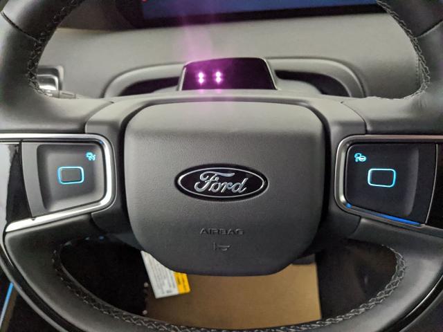 2025 Ford Expedition photo 12