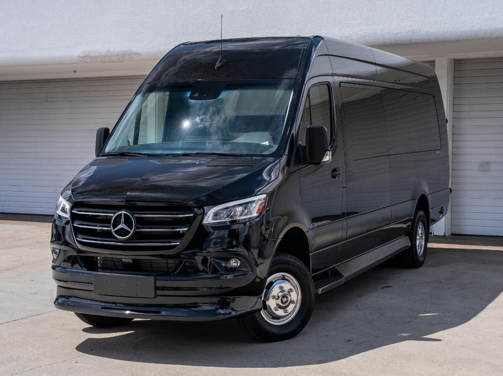 2023 Mercedes-Benz Sprinter 3500 High Roof 4-CYL Diesel HO