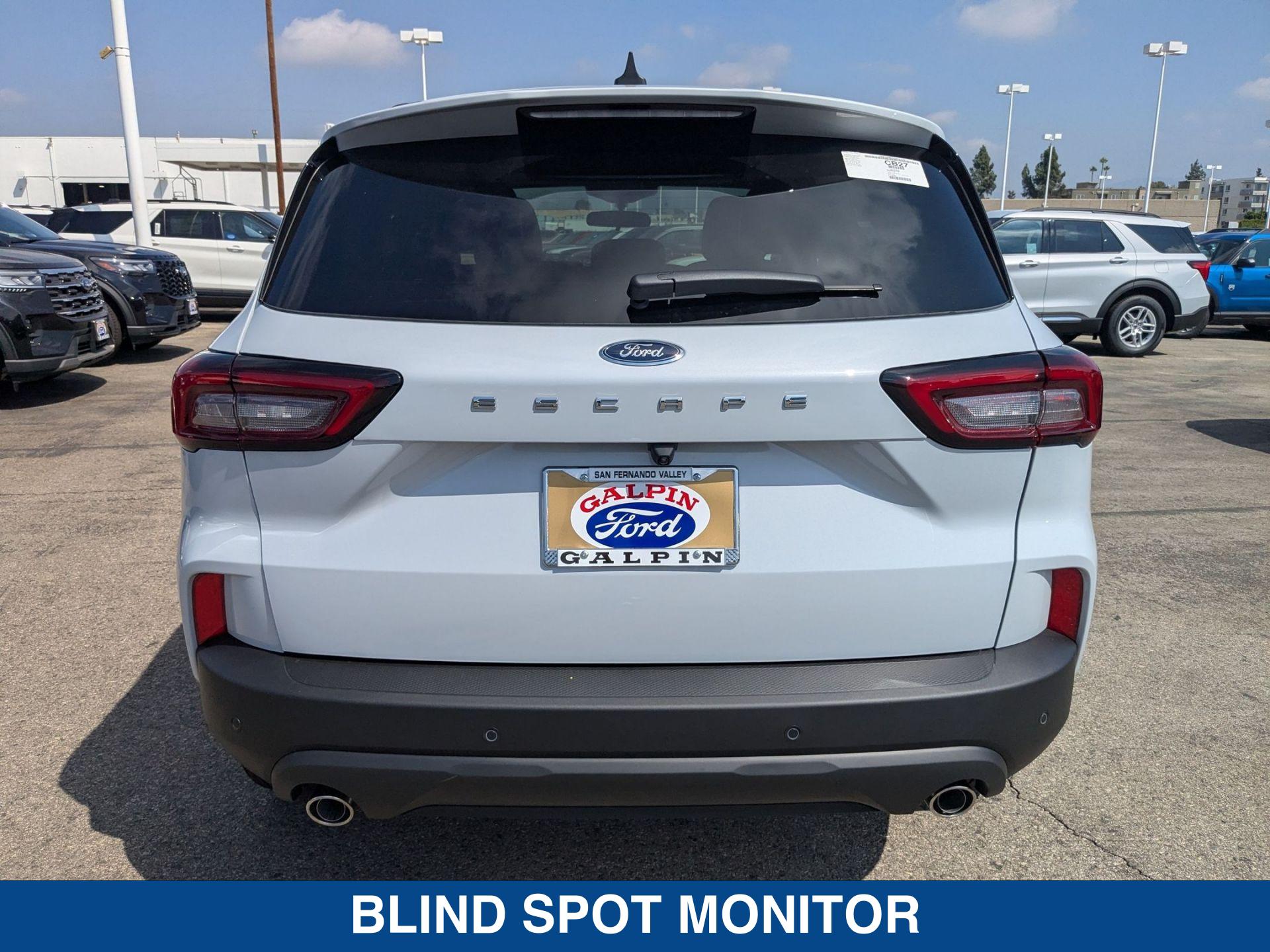 2025 Ford Escape ST-Line photo 7