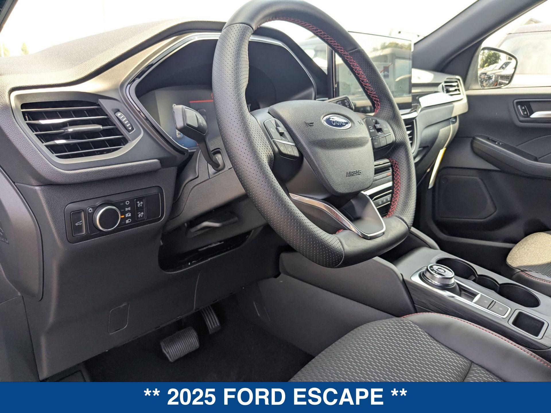 2025 Ford Escape ST-Line photo 13