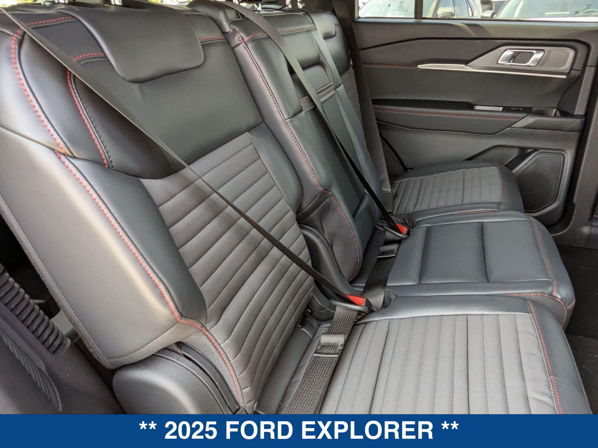 2025 Ford Explorer ST ST-Line photo 22