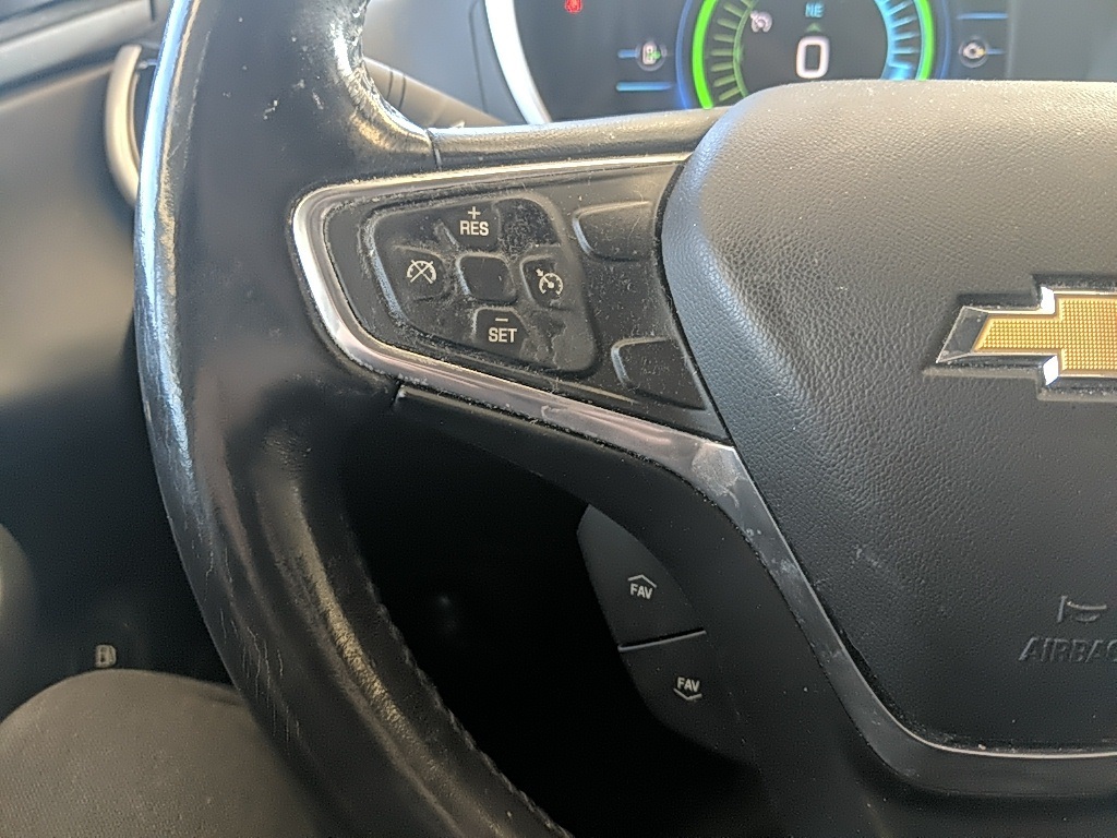 2017 Chevrolet Volt LT photo 13