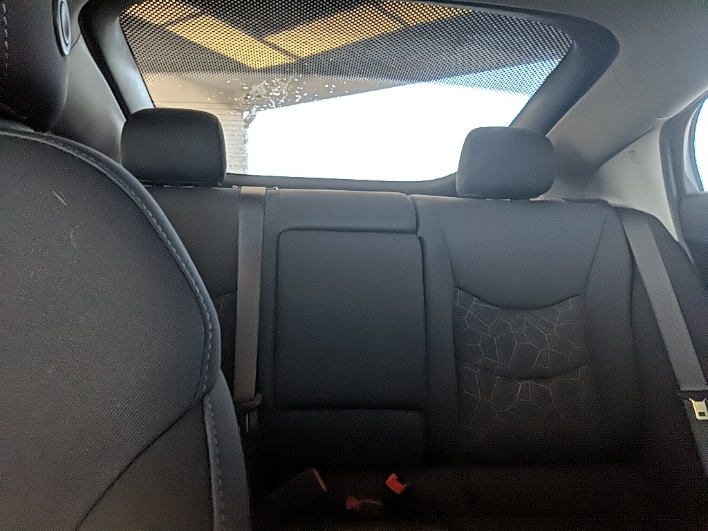 2017 Chevrolet Volt LT photo 22