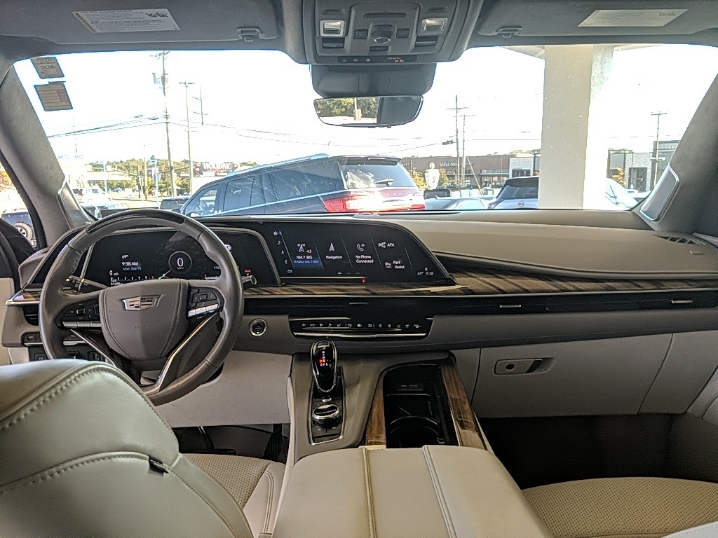 2022 Cadillac Escalade Premium Luxury Platinum photo 10